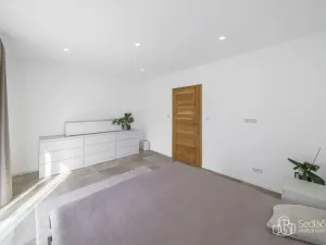Prodej rodinného domu, Šabina, 182 m2