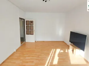 Pronájem bytu 2+1, Cheb, Valdštejnova, 60 m2