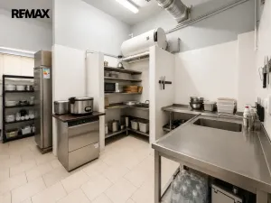 Pronájem restaurace, Praha, Formanská, 200 m2