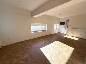 Prodej rodinného domu, Vážany, 702 m2