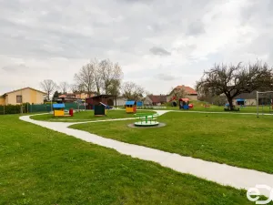 Prodej rodinného domu, Opařany, 150 m2