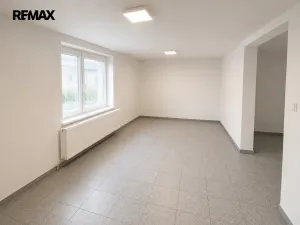 Prodej komerční nemovitosti, Bystřice pod Hostýnem, Přerovská, 420 m2