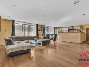 Prodej rodinného domu, Kamenná Horka, 405 m2