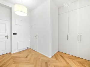 Pronájem bytu 2+kk, Praha - Vinohrady, Velehradská, 44 m2