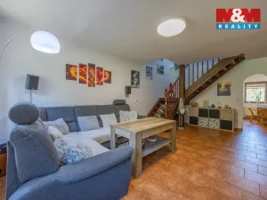 Prodej rodinného domu, Korozluky, 200 m2