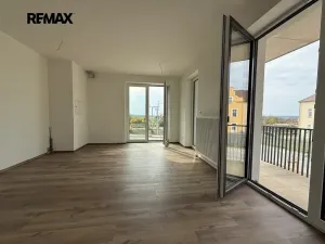 Pronájem bytu 1+kk, Dobřany, 38 m2