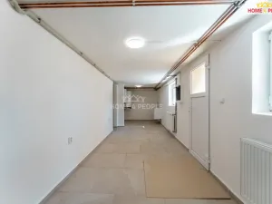 Prodej rodinného domu, Zakřany, 234 m2