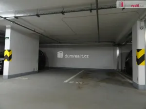 Pronájem garáže, Praha - Libeň, Březenská, 18 m2