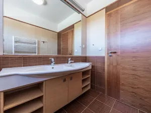 Prodej bytu 3+kk, Praha - Štěrboholy, Ústřední, 76 m2
