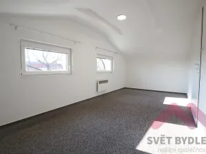 Pronájem bytu 2+1, Praha - Slivenec, Pod rybníkem, 48 m2