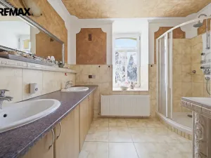 Prodej rodinného domu, Odrava, 410 m2