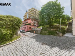 Pronájem bytu 1+kk, Praha - Břevnov, Zúžená, 37 m2
