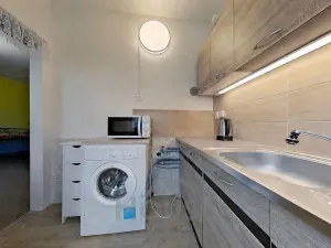 Prodej bytu 1+1, Praha - Háje, Matúškova, 30 m2