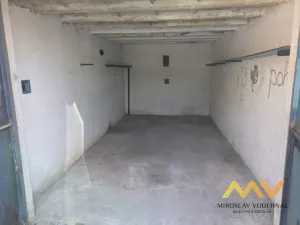 Pronájem garáže, Hradec Králové, U Kavalíru, 17 m2