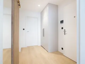 Pronájem bytu 1+kk, Praha - Karlín, Pobřežní, 27 m2