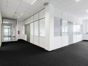 Pronájem kanceláře, Praha - Letňany, Veselská, 225 m2