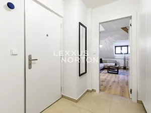 Pronájem bytu 2+kk, Praha - Staré Město, V kotcích, 70 m2