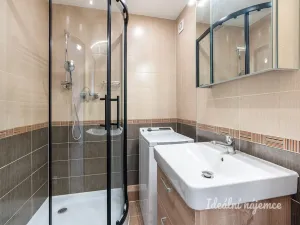 Pronájem bytu 3+1, Praha - Zbraslav, Ke Kamínce, 80 m2