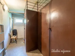 Pronájem bytu 3+1, Praha - Zbraslav, Ke Kamínce, 80 m2