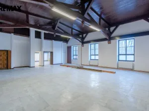 Pronájem obchodního prostoru, Hronov, Nádražní, 356 m2