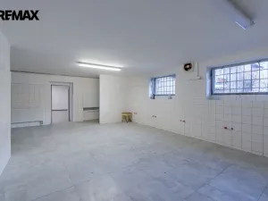 Pronájem obchodního prostoru, Hronov, Nádražní, 356 m2