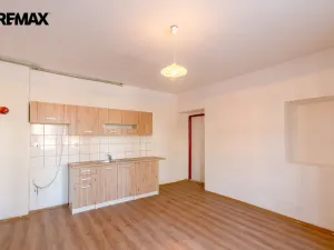 Pronájem obchodního prostoru, Hronov, Nádražní, 356 m2