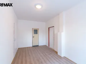 Pronájem obchodního prostoru, Hronov, Nádražní, 356 m2