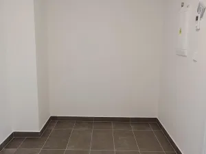 Pronájem bytu 2+kk, Praha, Smržových, 61 m2