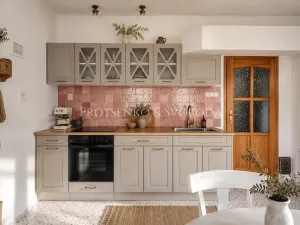 Prodej ubytování, Číměř, 650 m2