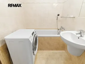 Prodej bytu 3+1, Praha - Háje, Mejstříkova, 61 m2