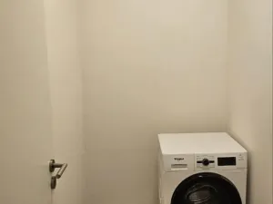 Pronájem bytu 1+kk, Praha - Karlín, Breitfeldova, 37 m2