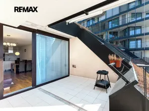 Pronájem bytu 3+kk, Praha - Žižkov, Ke kapslovně, 107 m2