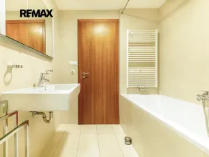 Pronájem bytu 3+kk, Praha - Žižkov, Ke kapslovně, 107 m2