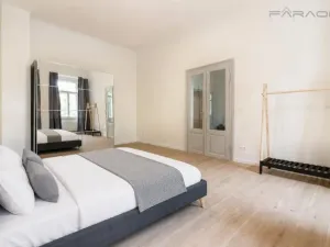 Pronájem bytu 2+1, Praha - Karlín, Sokolovská, 75 m2