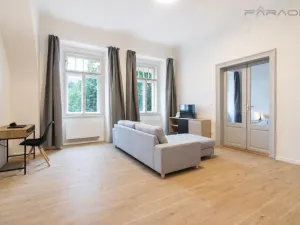 Pronájem bytu 2+1, Praha - Karlín, Sokolovská, 75 m2