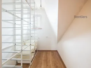 Prodej bytu 3+kk, Praha - Běchovice, Českobrodská, 94 m2