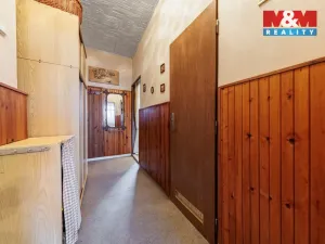 Prodej bytu 2+1, Karlovy Vary - Stará Role, Závodu míru, 59 m2