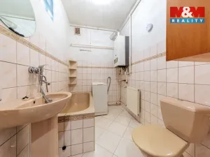 Prodej bytu 2+1, Karlovy Vary - Stará Role, Závodu míru, 59 m2