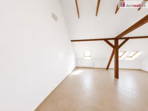 Pronájem bytu 1+kk, Ústí nad Labem - Ústí nad Labem-centrum, Králova výšina, 99 m2