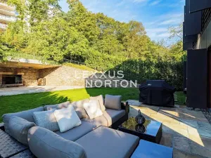 Pronájem bytu 6+kk a větší, Praha - Košíře, U Vojanky, 300 m2