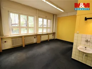 Pronájem obchodního prostoru, Praha - Holešovice, Ortenovo náměstí, 77 m2