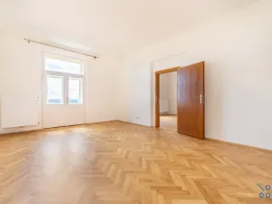 Pronájem bytu 3+1, Praha - Vinohrady, U Havlíčkových sadů, 100 m2