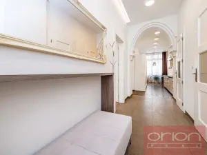Prodej bytu 3+kk, Praha - Staré Město, Křižovnická, 71 m2