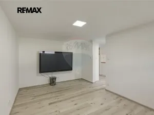 Prodej vícegeneračního domu, Vrané nad Vltavou, Ve Strouze, 182 m2