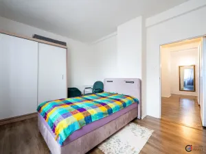 Prodej bytu 3+1, Pardubice - Zelené Předměstí, Benešovo náměstí, 73 m2