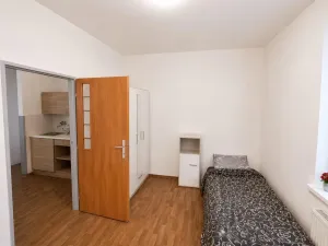 Pronájem bytu 2+kk, Ústí nad Labem - Neštěmice, Májová, 42 m2