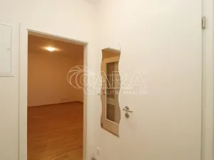 Pronájem bytu 2+kk, Praha - Hloubětín, Nademlejnská, 44 m2