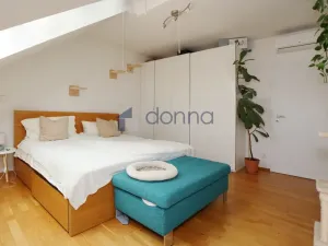 Pronájem bytu 2+kk, Praha, Varšavská, 57 m2
