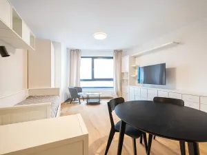 Pronájem bytu 1+kk, Praha, Milánská, 31 m2