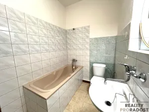 Pronájem bytu 2+1, Moravský Krumlov, Tiskárenská, 55 m2